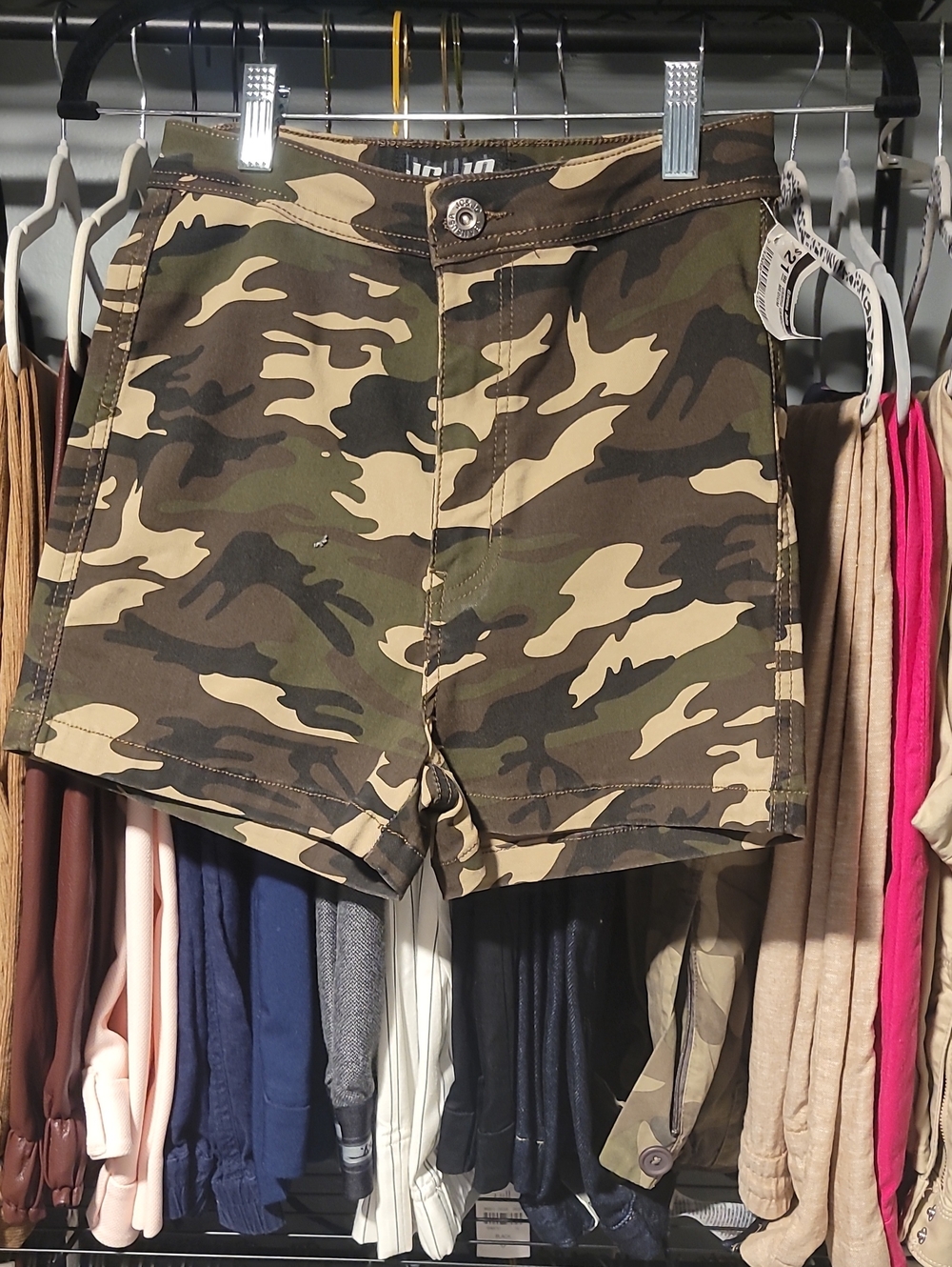 High-Waist Camo Women’s Shorts - Military Green